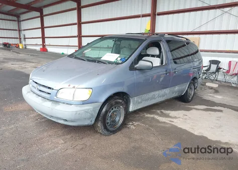 2000 Toyota Sienna Le from USA, damaged, VIN 4T3ZF13C8YU205784